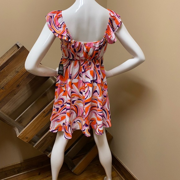 Express Babydoll Dress Floral Abstract Pattern size XS NWT - Picture 2 of 3